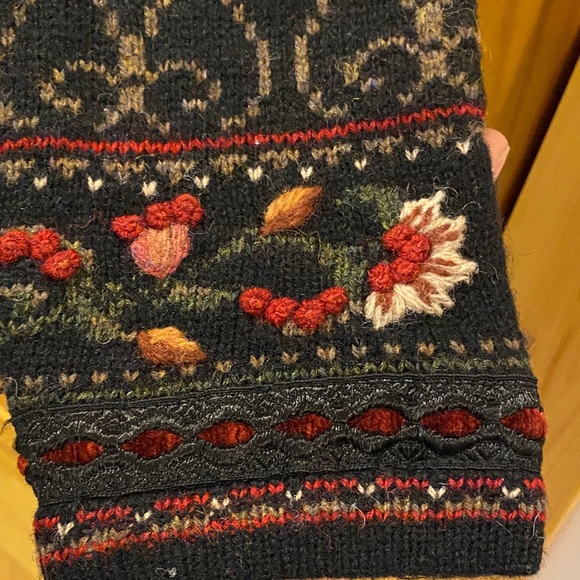 Dark Gray Embroidered Wool Jacket with Floral Detail - Picture 3 of 6